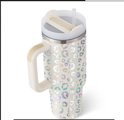“40oz Insulated Tumbler – Spill-Proof with Handle & Straw”